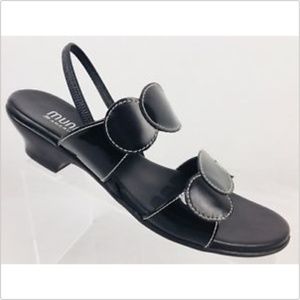 Munro American Slingback Heels Sandals
